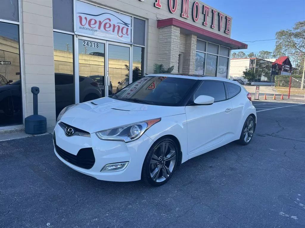 Used 2013 Hyundai Veloster Base with VIN KMHTC6AD1DU086129 for sale in Clearwater, FL