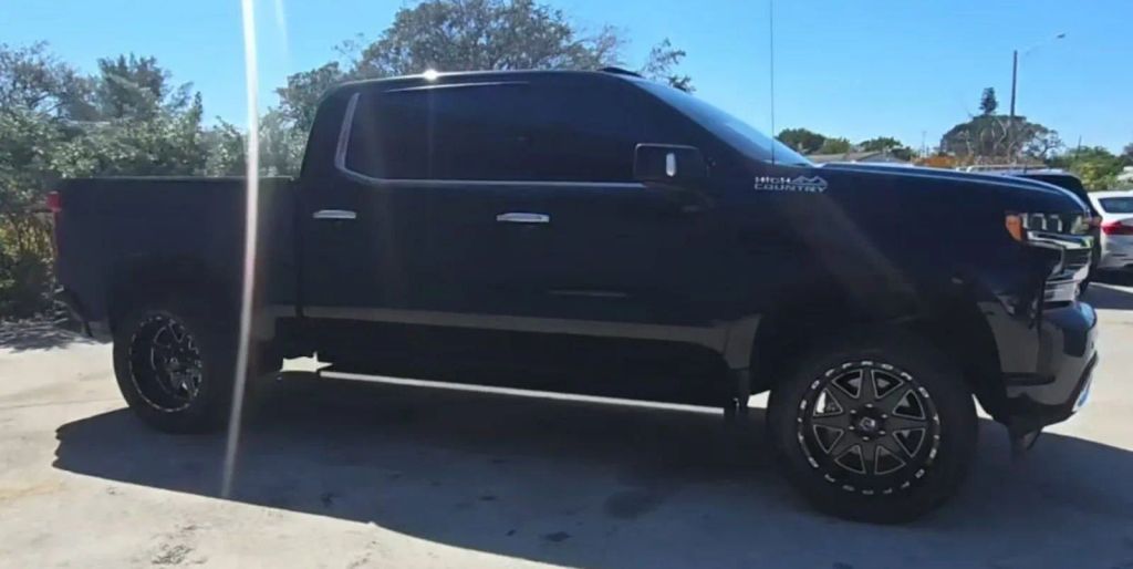2021 Chevrolet Silverado 1500 High Country
