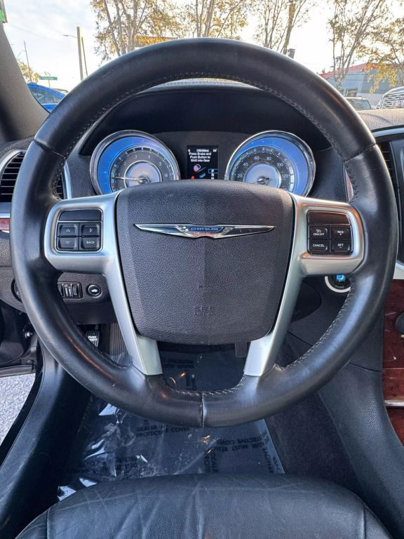 2012 CHRYSLER 300 SEDAN V6, 3.6 LITER 300 SEDAN 4D