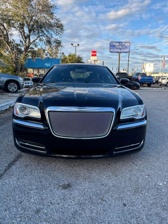 2012 CHRYSLER 300 SEDAN V6, 3.6 LITER 300 SEDAN 4D