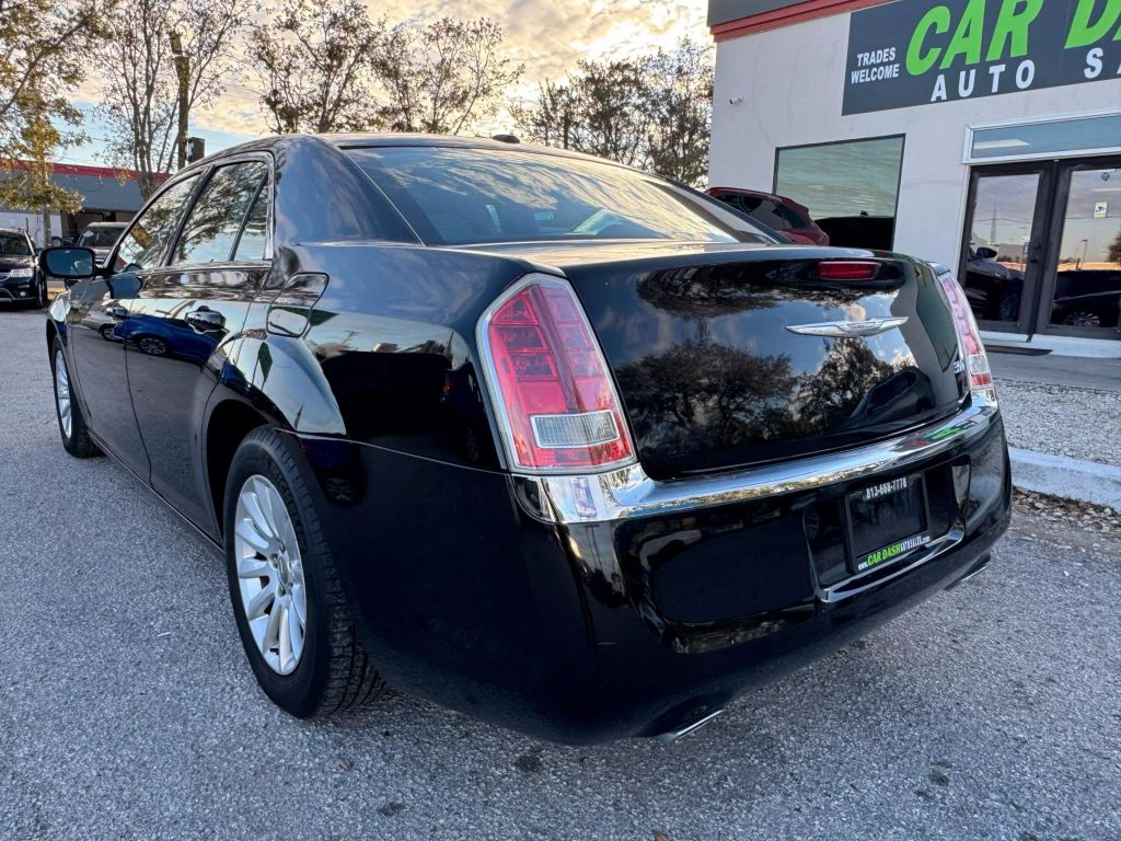 2012 CHRYSLER 300 SEDAN V6, 3.6 LITER 300 SEDAN 4D
