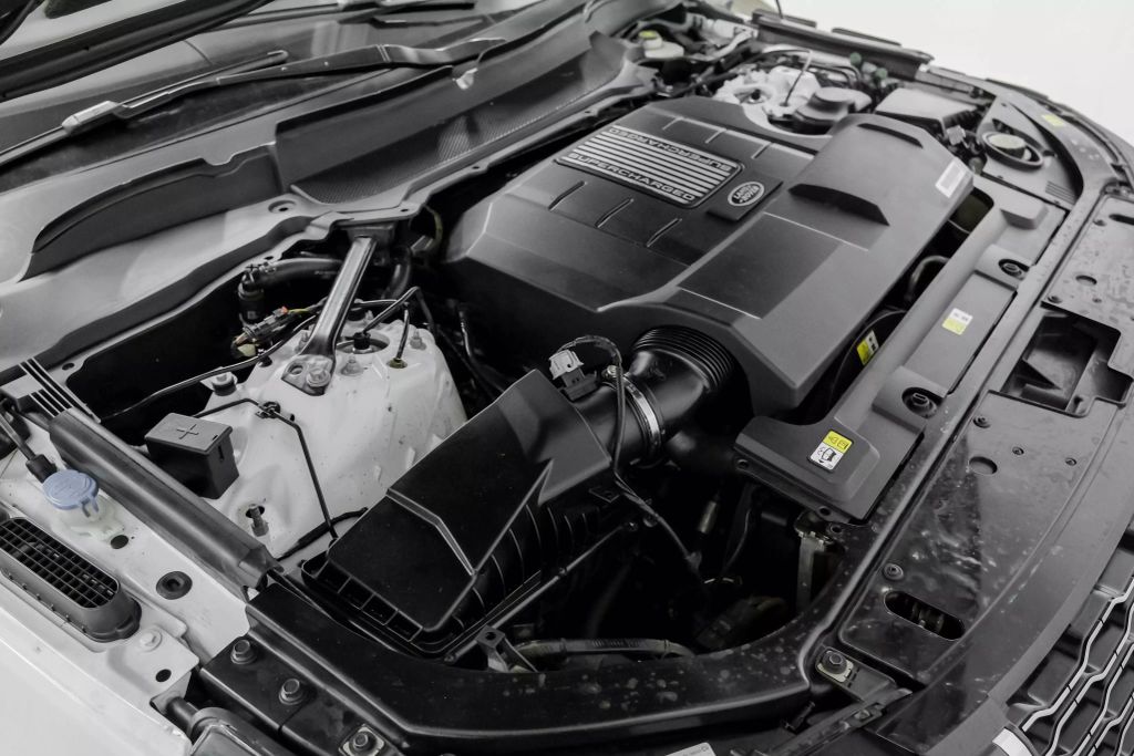 2018 LAND ROVER RANGE ROVER SUV V8, SUPERCHARGED, 5.0 LITER SUPERCHARGED SPORT UTILITY 4D