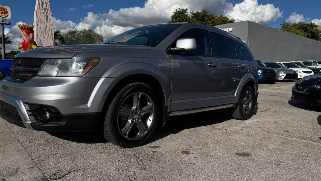 2017 Dodge Journey Crossroad Plus's photo