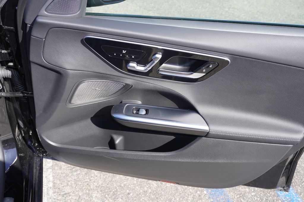 2024 MERCEDES-BENZ C-CLASS SEDAN 4-CYL, TURBO, 2.0 LITER C 300 SEDAN 4D