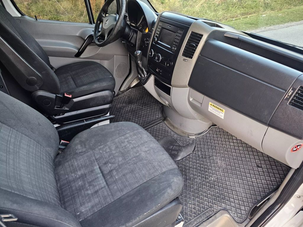 2015 Mercedes-benz Sprinter 2500 Cargo - Image 15 2015 Mercedes-benz Sprinter 2500 Cargo - Image 15