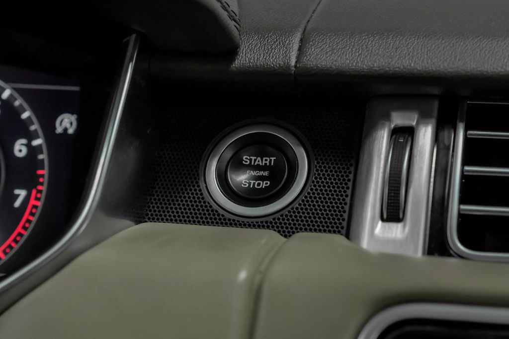 2018 LAND ROVER RANGE ROVER SUV V8, SUPERCHARGED, 5.0 LITER SUPERCHARGED SPORT UTILITY 4D