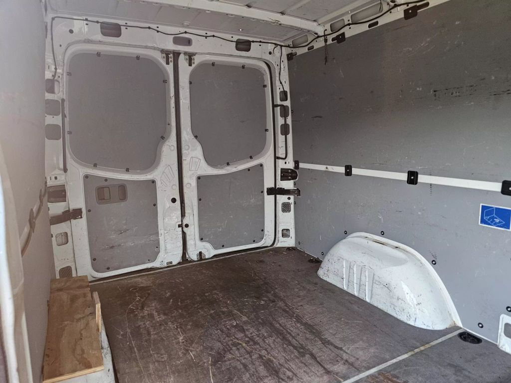 2015 Mercedes-benz Sprinter 2500 Cargo - Image 11 2015 Mercedes-benz Sprinter 2500 Cargo - Image 11