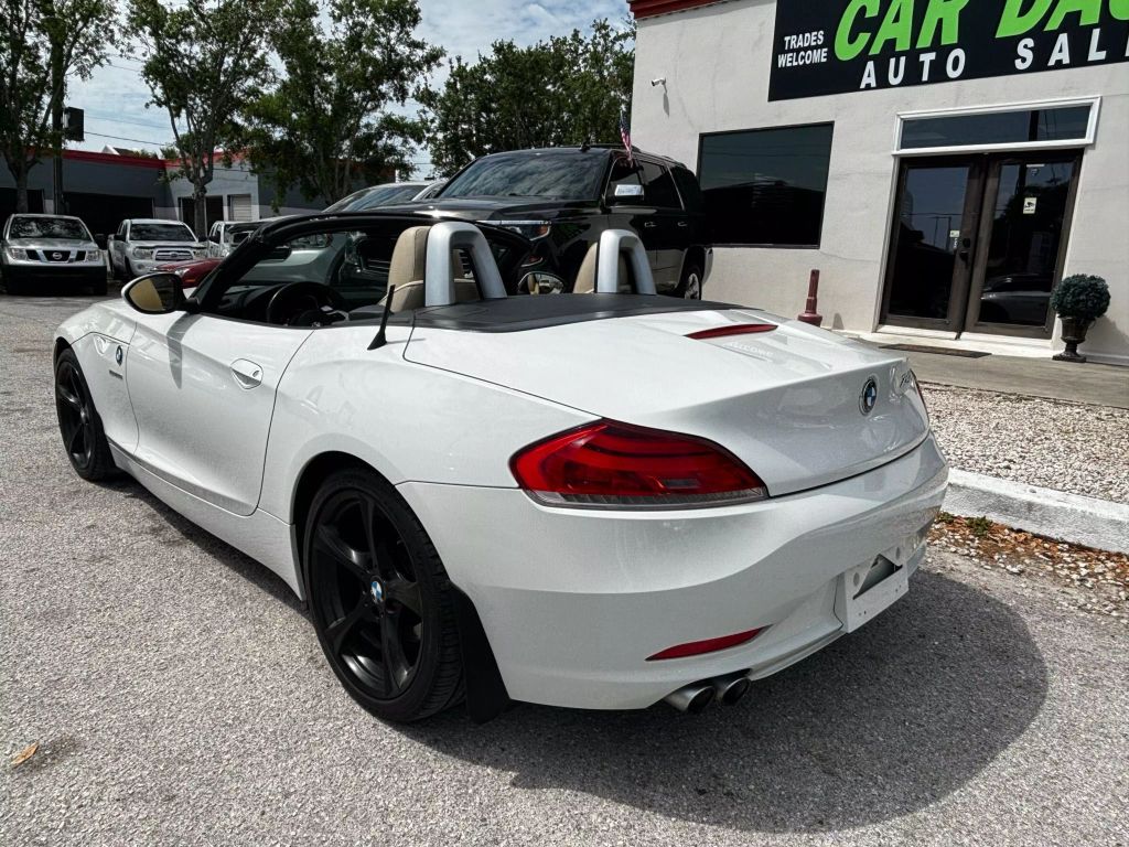 2011 BMW Z4 CONVERTIBLE 6-CYL, 3.0 LITER SDRIVE30I ROADSTER 2D