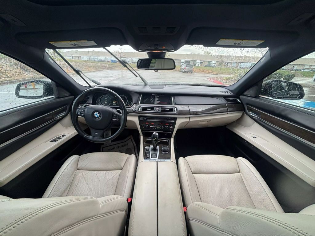 2014 Bmw 7 Series - Image 12 2014 Bmw 7 Series - Image 12
