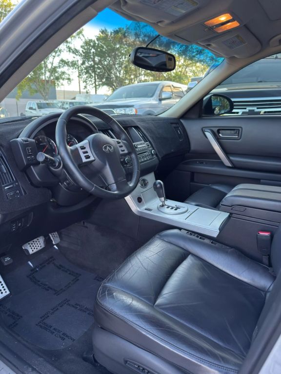2004 INFINITI FX SUV V6, 3.5 LITER FX35 SPORT UTILITY 4D