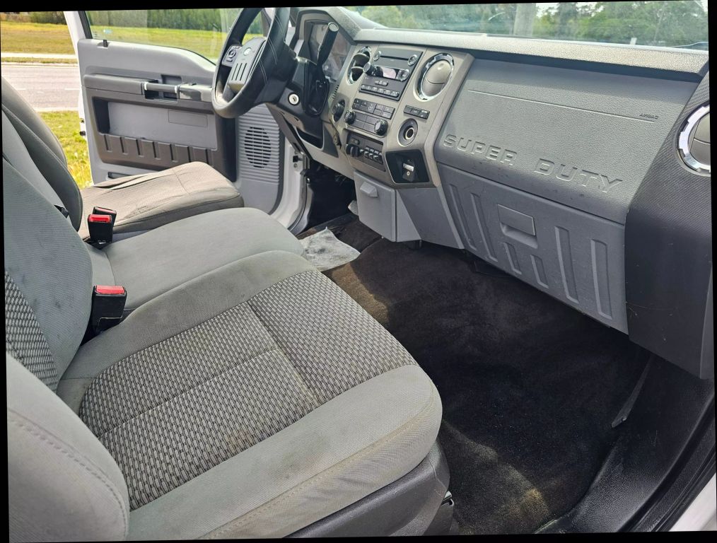 2016 Ford F450 Super Duty Regular Cab & Chassis - Image 13 2016 Ford F450 Super Duty Regular Cab & Chassis - Image 13