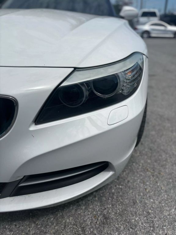 2011 BMW Z4 CONVERTIBLE 6-CYL, 3.0 LITER SDRIVE30I ROADSTER 2D