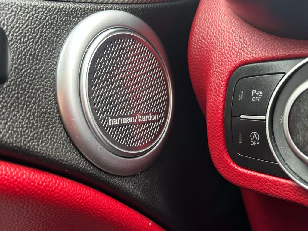 2018 Alfa Romeo Stelvio - Image 28 2018 Alfa Romeo Stelvio - Image 28