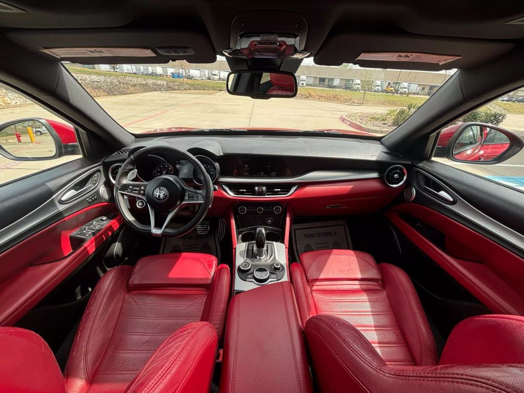 2018 Alfa Romeo Stelvio - Image 12 2018 Alfa Romeo Stelvio - Image 12