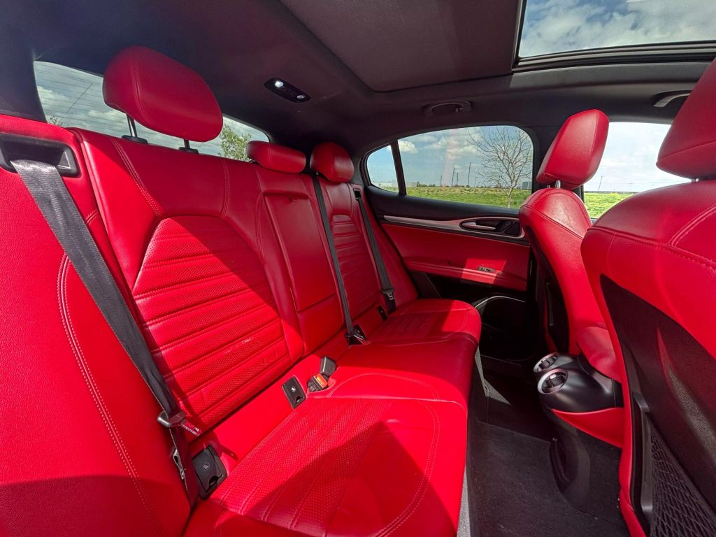 2018 Alfa Romeo Stelvio - Image 16 2018 Alfa Romeo Stelvio - Image 16