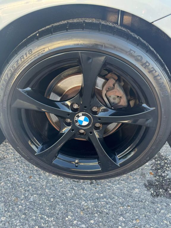 2011 BMW Z4 CONVERTIBLE 6-CYL, 3.0 LITER SDRIVE30I ROADSTER 2D