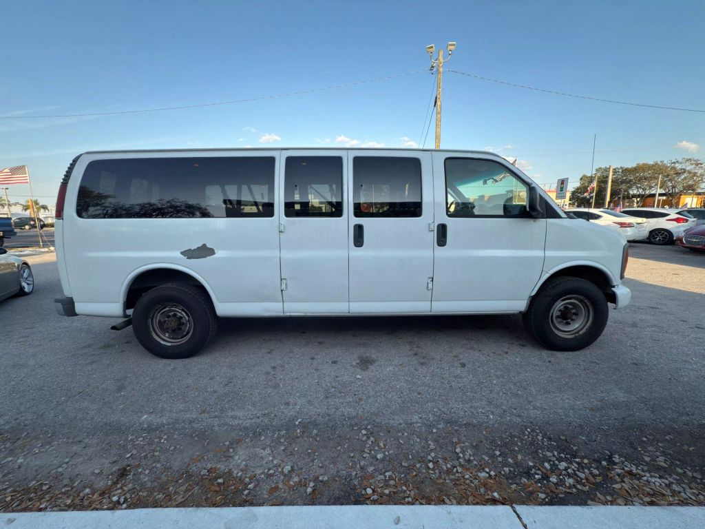 2002 CHEVROLET EXPRESS 3500 PASSENGER PASSENGER V8, 5.7 LITER VAN