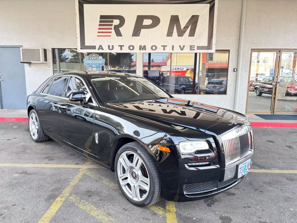 2016 Rolls-Royce Ghost Base