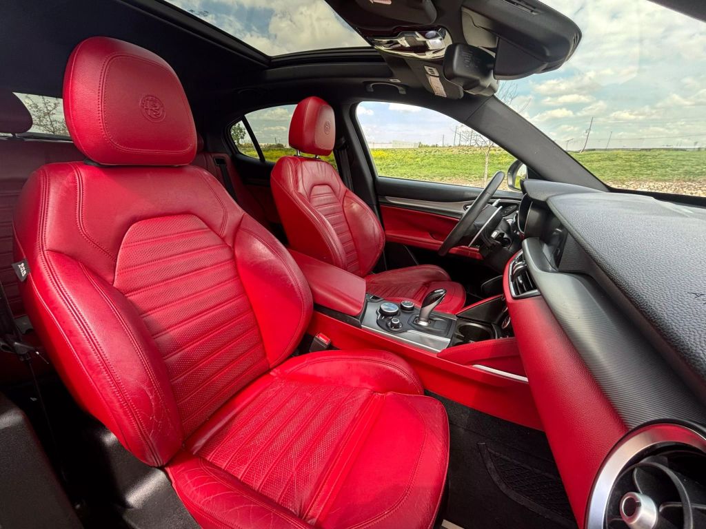 2018 Alfa Romeo Stelvio - Image 11 2018 Alfa Romeo Stelvio - Image 11