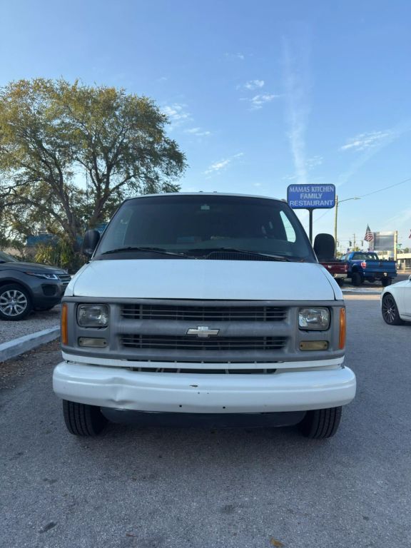 2002 CHEVROLET EXPRESS 3500 PASSENGER PASSENGER V8, 5.7 LITER VAN
