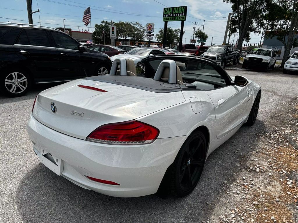 2011 BMW Z4 CONVERTIBLE 6-CYL, 3.0 LITER SDRIVE30I ROADSTER 2D