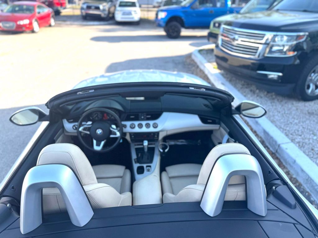 2011 BMW Z4 CONVERTIBLE 6-CYL, 3.0 LITER SDRIVE30I ROADSTER 2D