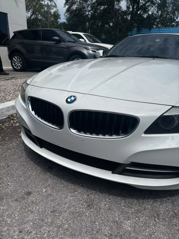 2011 BMW Z4 CONVERTIBLE 6-CYL, 3.0 LITER SDRIVE30I ROADSTER 2D