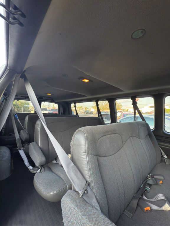 2002 CHEVROLET EXPRESS 3500 PASSENGER PASSENGER V8, 5.7 LITER VAN