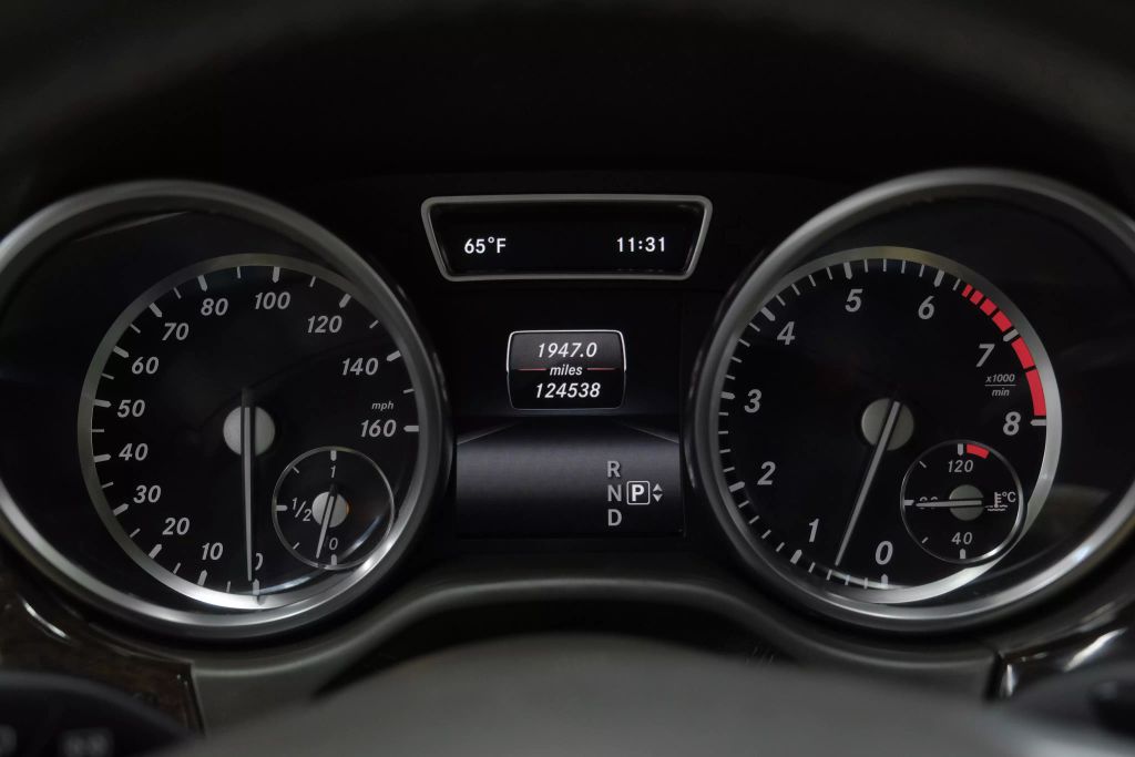 2014 MERCEDES-BENZ M-CLASS SUV V6, 3.5 LITER ML 350 4MATIC SPORT UTILITY 4D