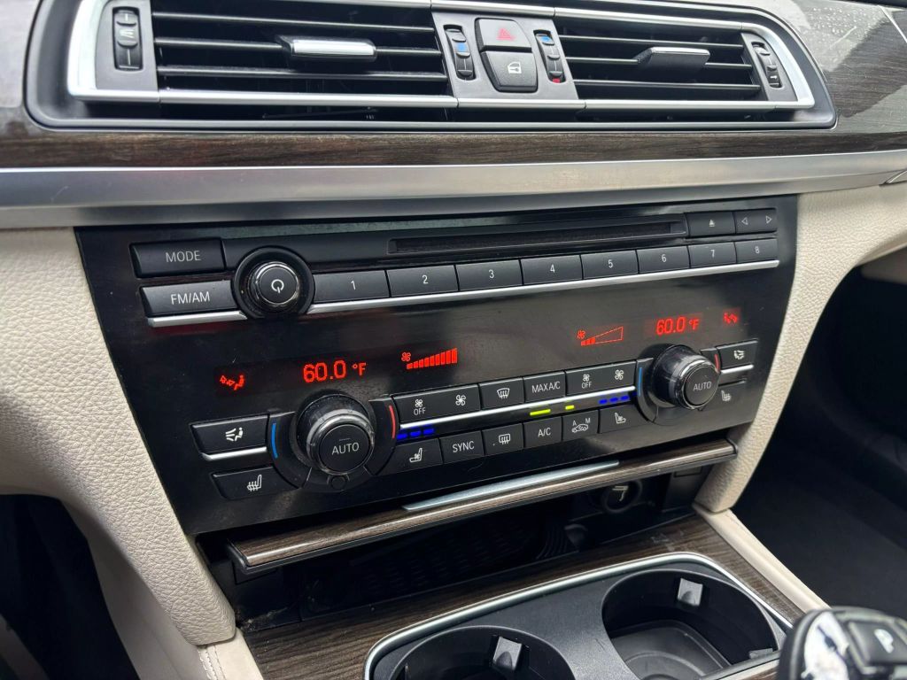 2014 Bmw 7 Series - Image 23 2014 Bmw 7 Series - Image 23