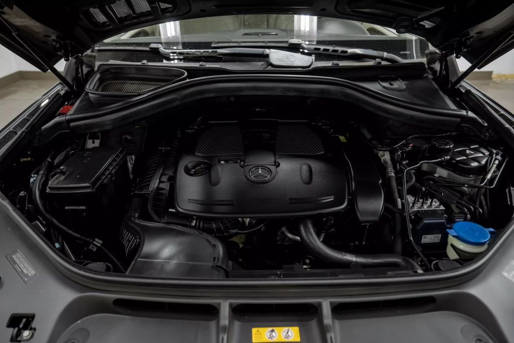 2014 MERCEDES-BENZ M-CLASS SUV V6, 3.5 LITER ML 350 4MATIC SPORT UTILITY 4D