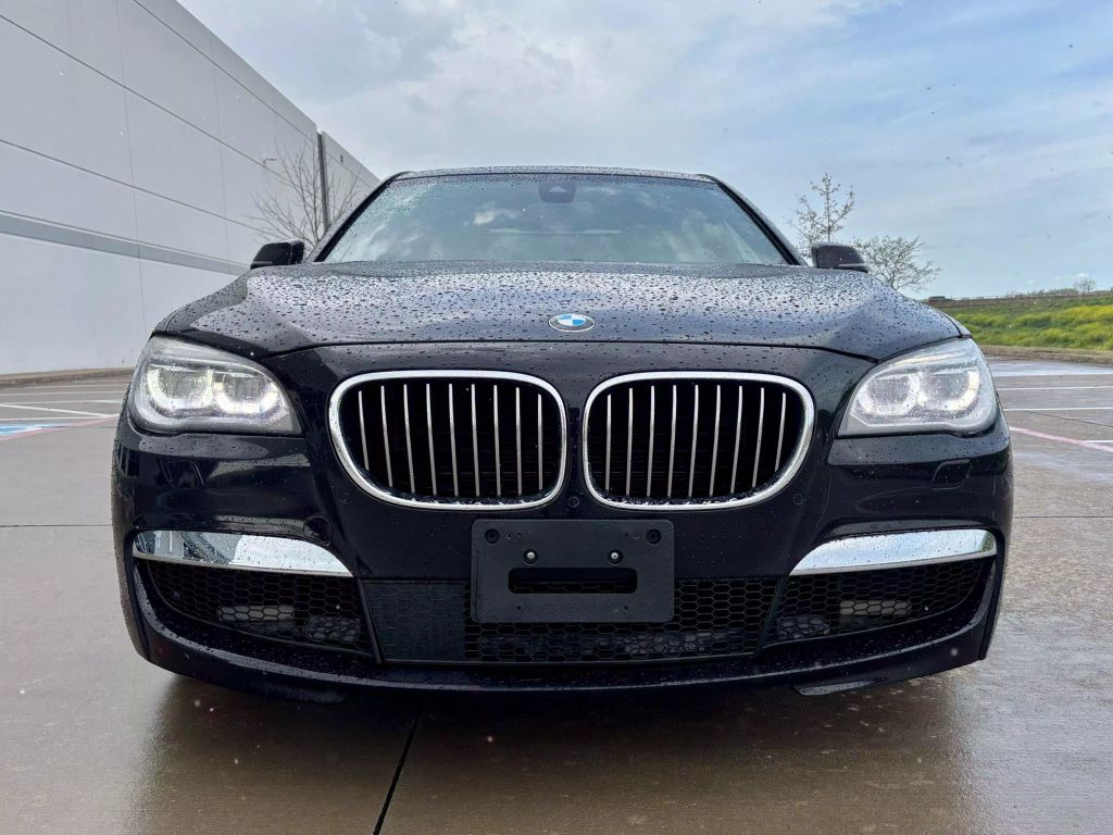 2014 Bmw 7 Series - Image 3 2014 Bmw 7 Series - Image 3