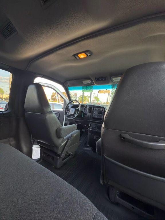 2002 CHEVROLET EXPRESS 3500 PASSENGER PASSENGER V8, 5.7 LITER VAN
