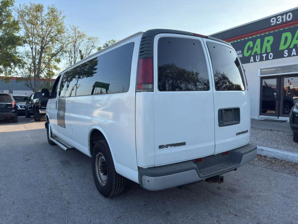 2002 CHEVROLET EXPRESS 3500 PASSENGER PASSENGER V8, 5.7 LITER VAN