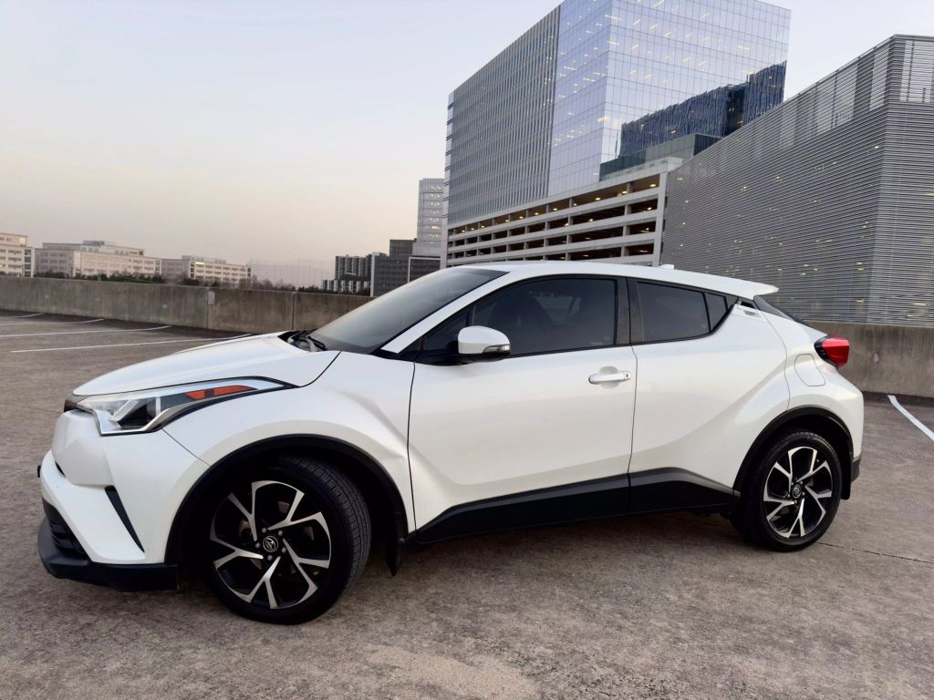 Used 2018 Toyota C-HR XLE with VIN NMTKHMBX7JR017782 for sale in Austin, TX