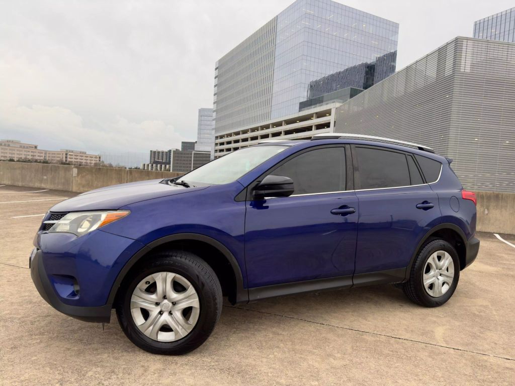 Used 2015 Toyota RAV4 LE with VIN 2T3ZFREV4FW184622 for sale in Austin, TX