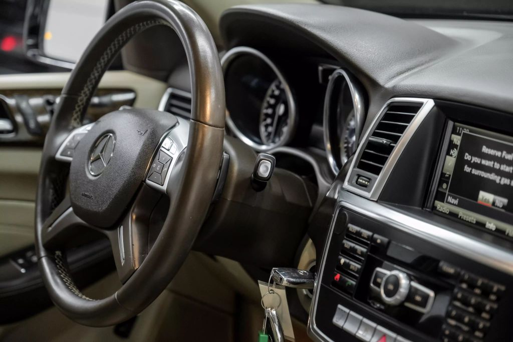 2014 MERCEDES-BENZ M-CLASS SUV V6, 3.5 LITER ML 350 4MATIC SPORT UTILITY 4D