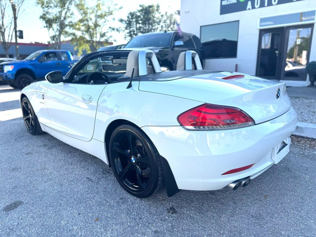 2011 BMW Z4 CONVERTIBLE 6-CYL, 3.0 LITER SDRIVE30I ROADSTER 2D