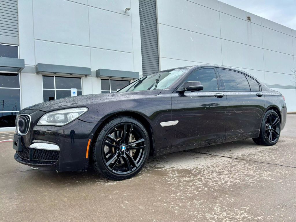 2014 Bmw 7 Series - Image 2 2014 Bmw 7 Series - Image 2