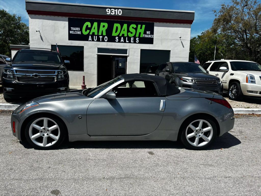 2004 NISSAN 350Z CONVERTIBLE V6, 3.5 LITER TOURING ROADSTER 2D