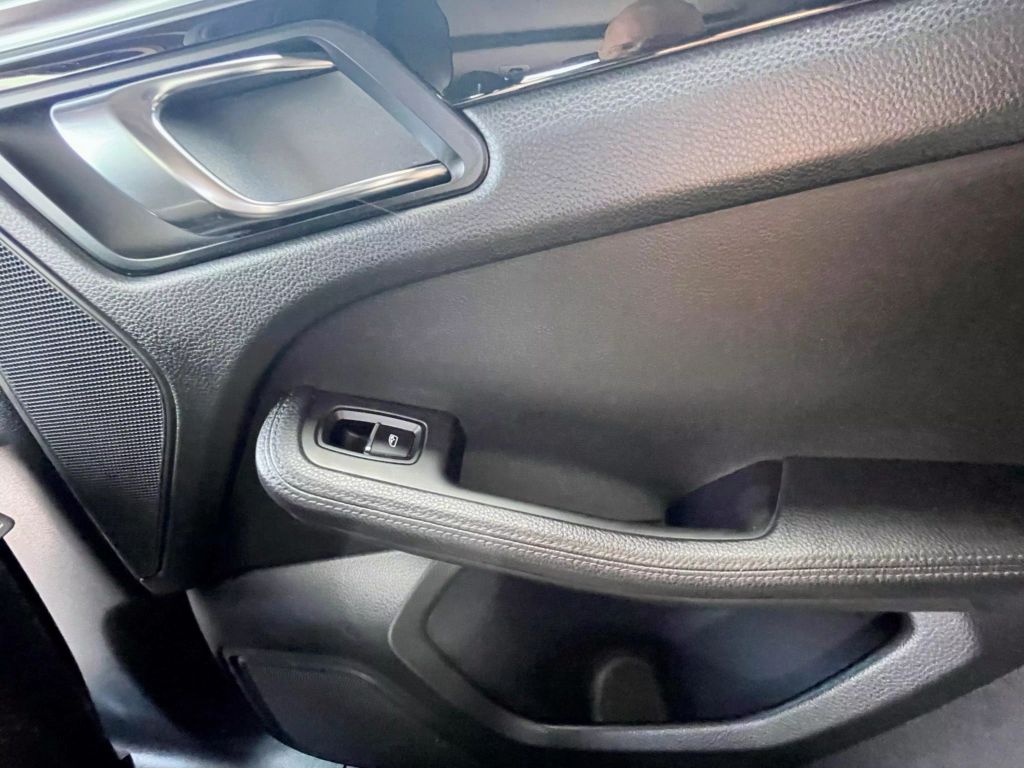 2017 Porsche Macan - Image 15 2017 Porsche Macan - Image 15