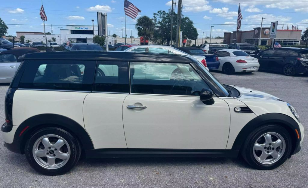 2011 MINI CLUBMAN HATCHBACK 4-CYL, 1.6 LITER COOPER HATCHBACK 3D