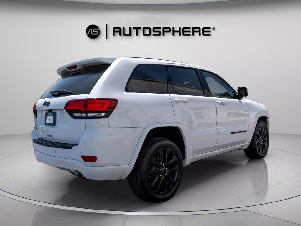 2018 JEEP GRAND CHEROKEE SUV V6, VVT, 3.6 LITER ALTITUDE SPORT UTILITY 4D