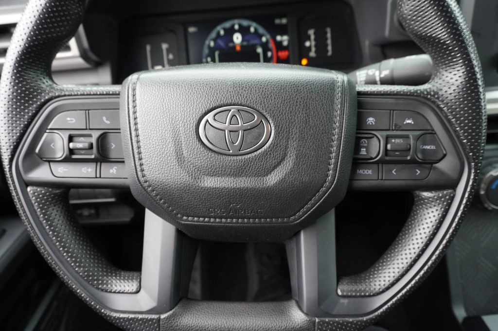 2024 TOYOTA TACOMA DOUBLE CAB PICKUP 4-CYL, I-FORCE, TURBO, 2.4 LITER SR5 PICKUP 4D 5 FT