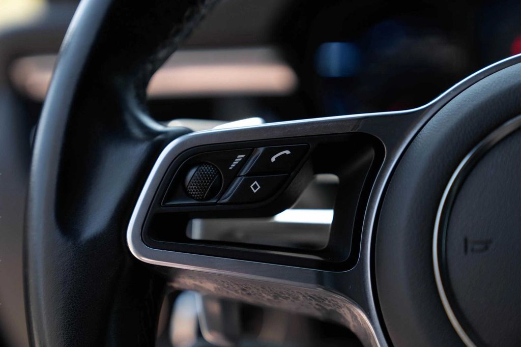 2021 PORSCHE MACAN SUV V6, TURBO, 3.0 LITER S SPORT UTILITY 4D