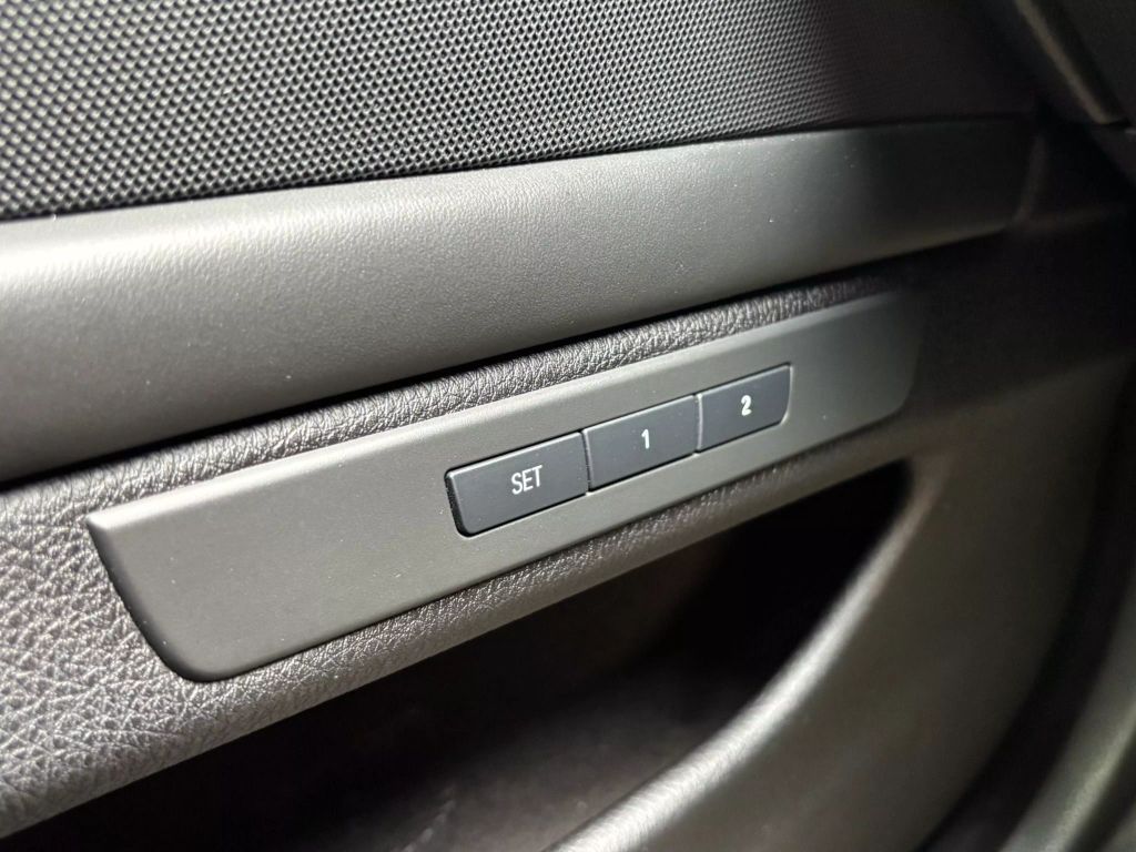 2015 Bmw 5 Series - Image 28 2015 Bmw 5 Series - Image 28