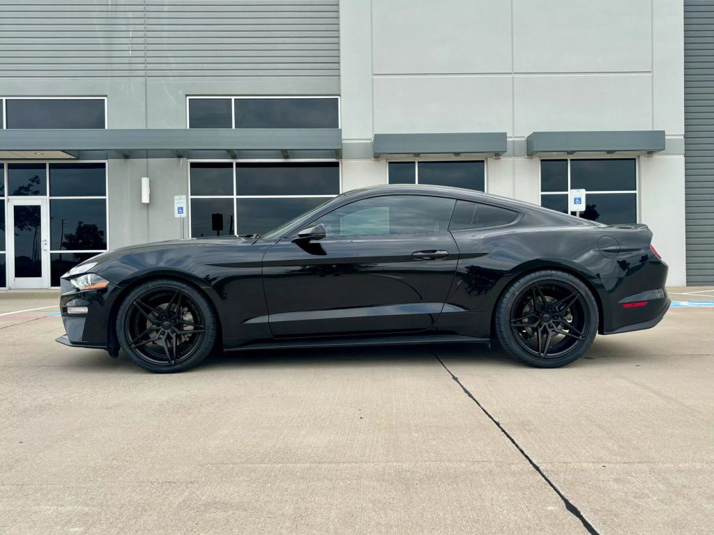 2020 Ford Mustang - Image 4 2020 Ford Mustang - Image 4