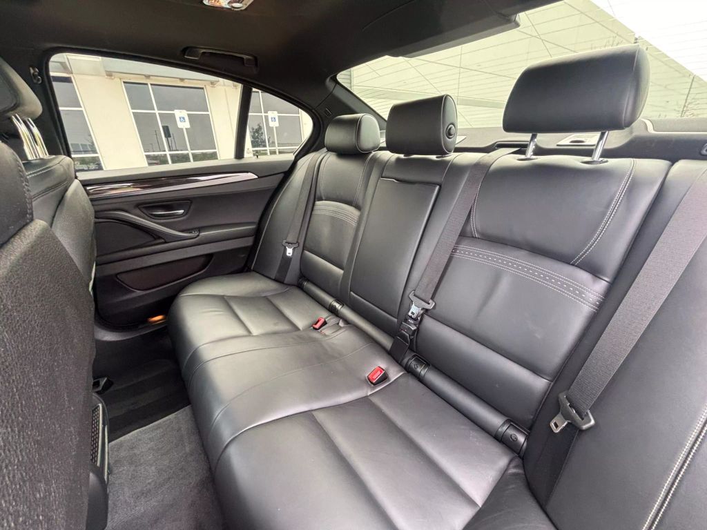 2015 Bmw 5 Series - Image 18 2015 Bmw 5 Series - Image 18
