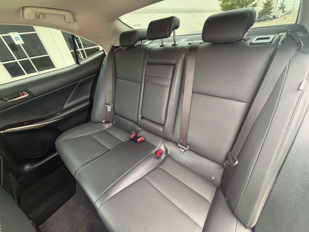 2020 Lexus Is - Image 18 2020 Lexus Is - Image 18