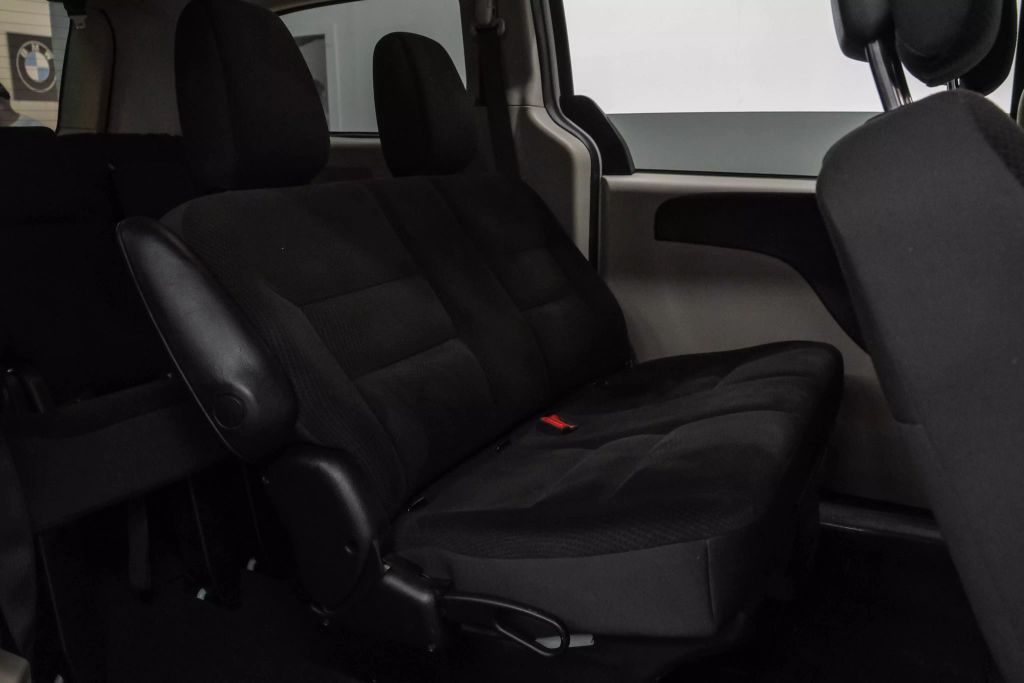 2017 DODGE GRAND CARAVAN PASSENGER PASSENGER V6, FLEX FUEL, 3.6 LITER SE MINIVAN 4D